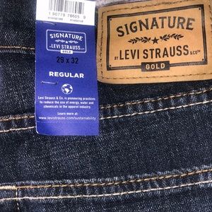 Levi Strauss Gold size 29x32